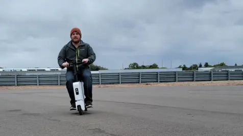 <h6><u>Honda Motocompacto Review: Maybe you’ve ridden a desk, how about a briefcase?</u></h6>